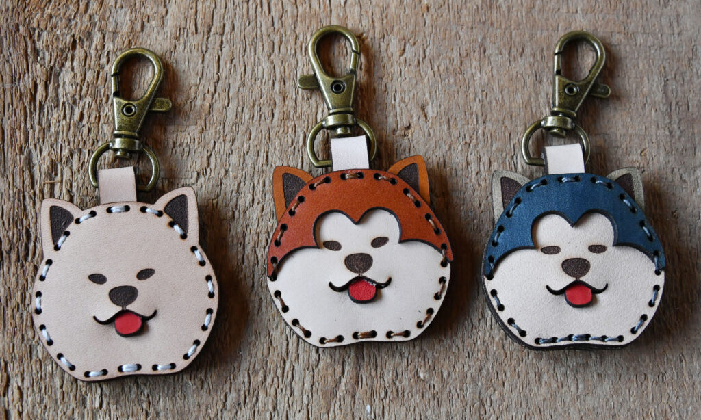 Love It Like a Pet Dog! Akita Dog Keychains Made of Cowhide